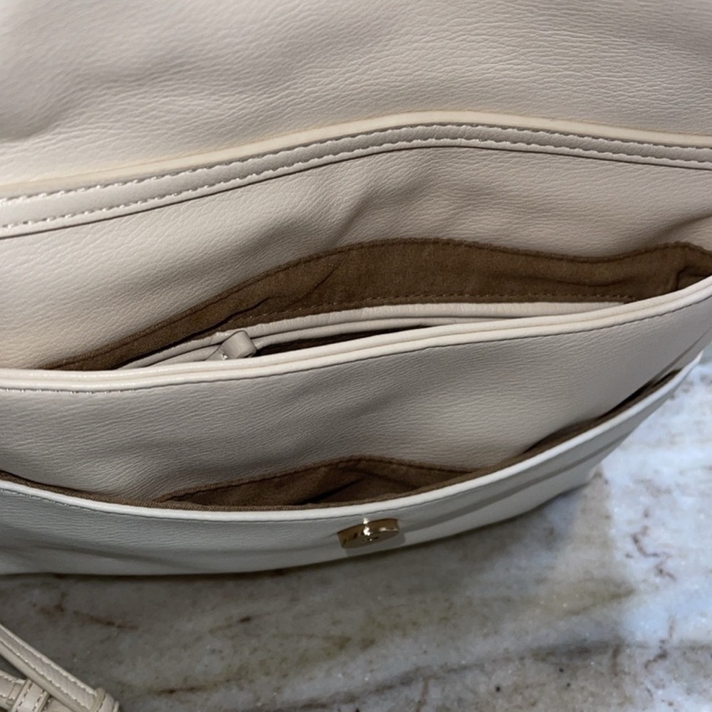 Elizabeth and James Sloane Vegan Crossbody Purse - Picture 7 of 14